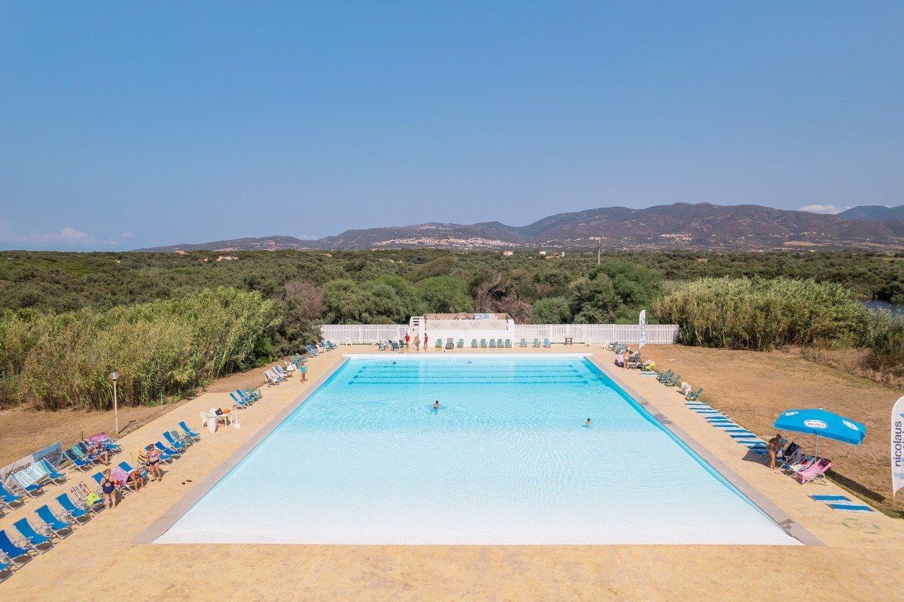 Baia Delle Mimose Aparthotel Badesi Ngoại thất bức ảnh