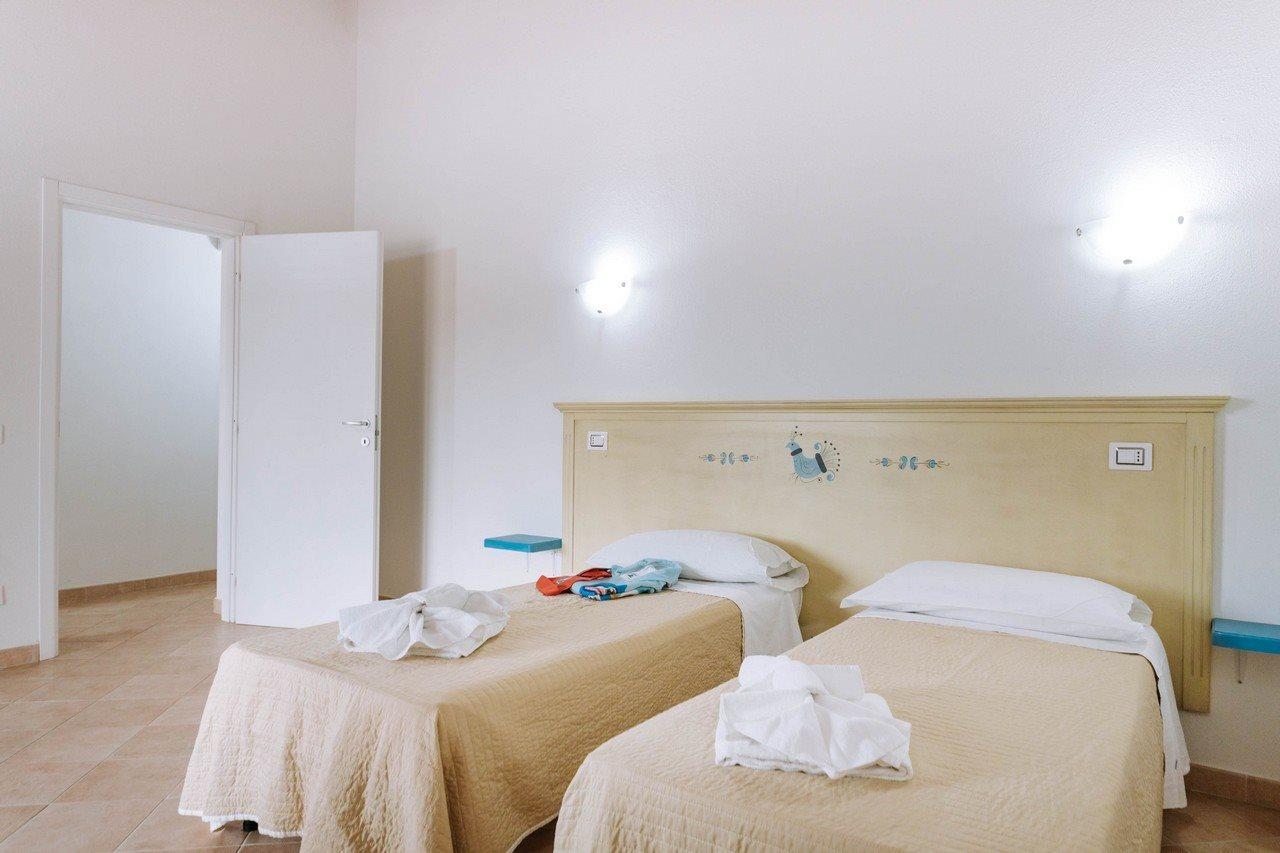 Baia Delle Mimose Aparthotel Badesi Ngoại thất bức ảnh