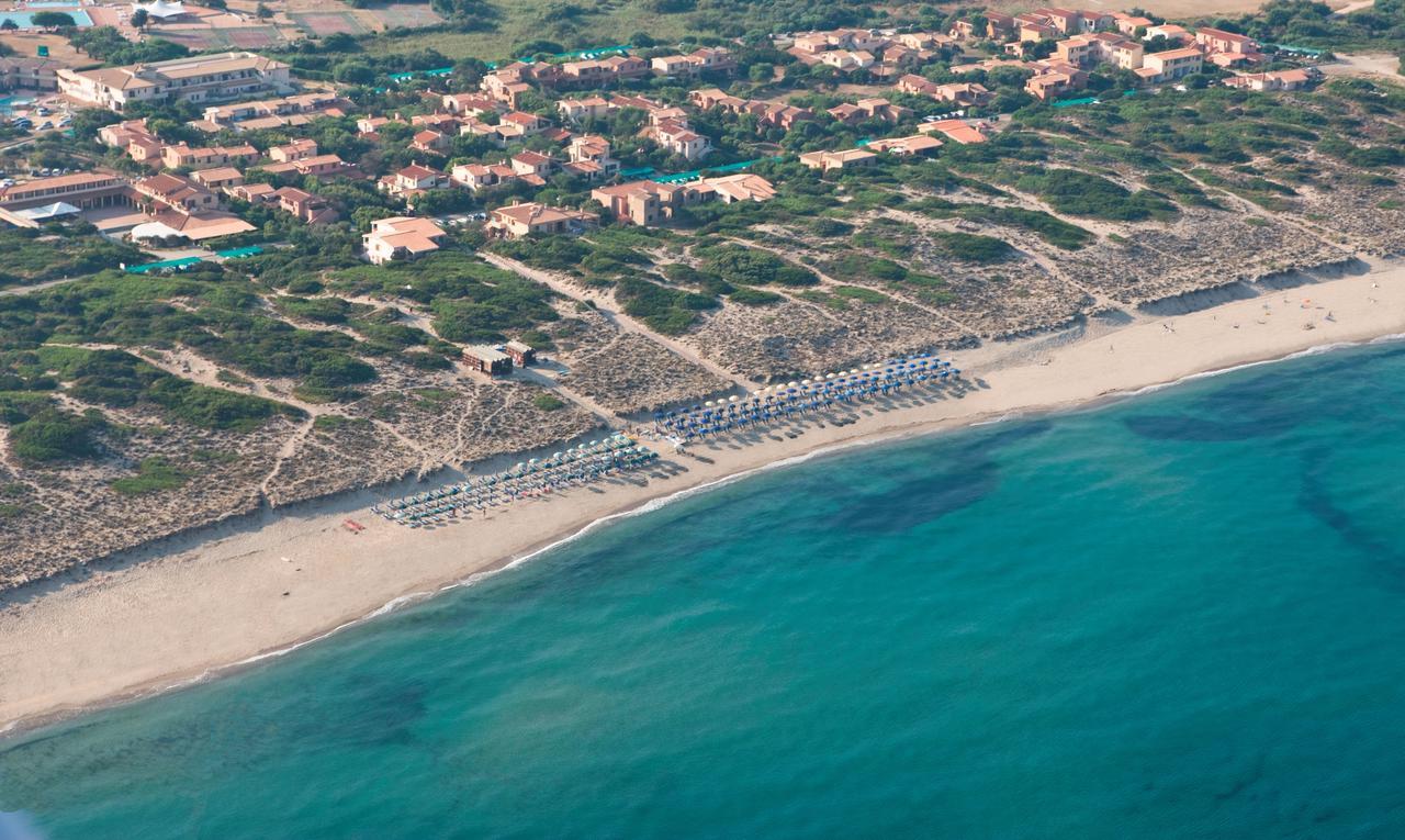 Baia Delle Mimose Aparthotel Badesi Ngoại thất bức ảnh